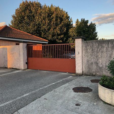 Appartement Au Milieu Des Lacs, Au Bord Du Guiers Aoste 외부 사진