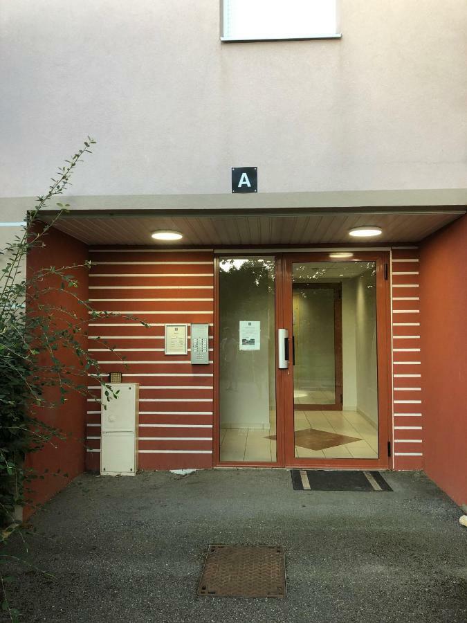 Appartement Au Milieu Des Lacs, Au Bord Du Guiers Aoste 외부 사진
